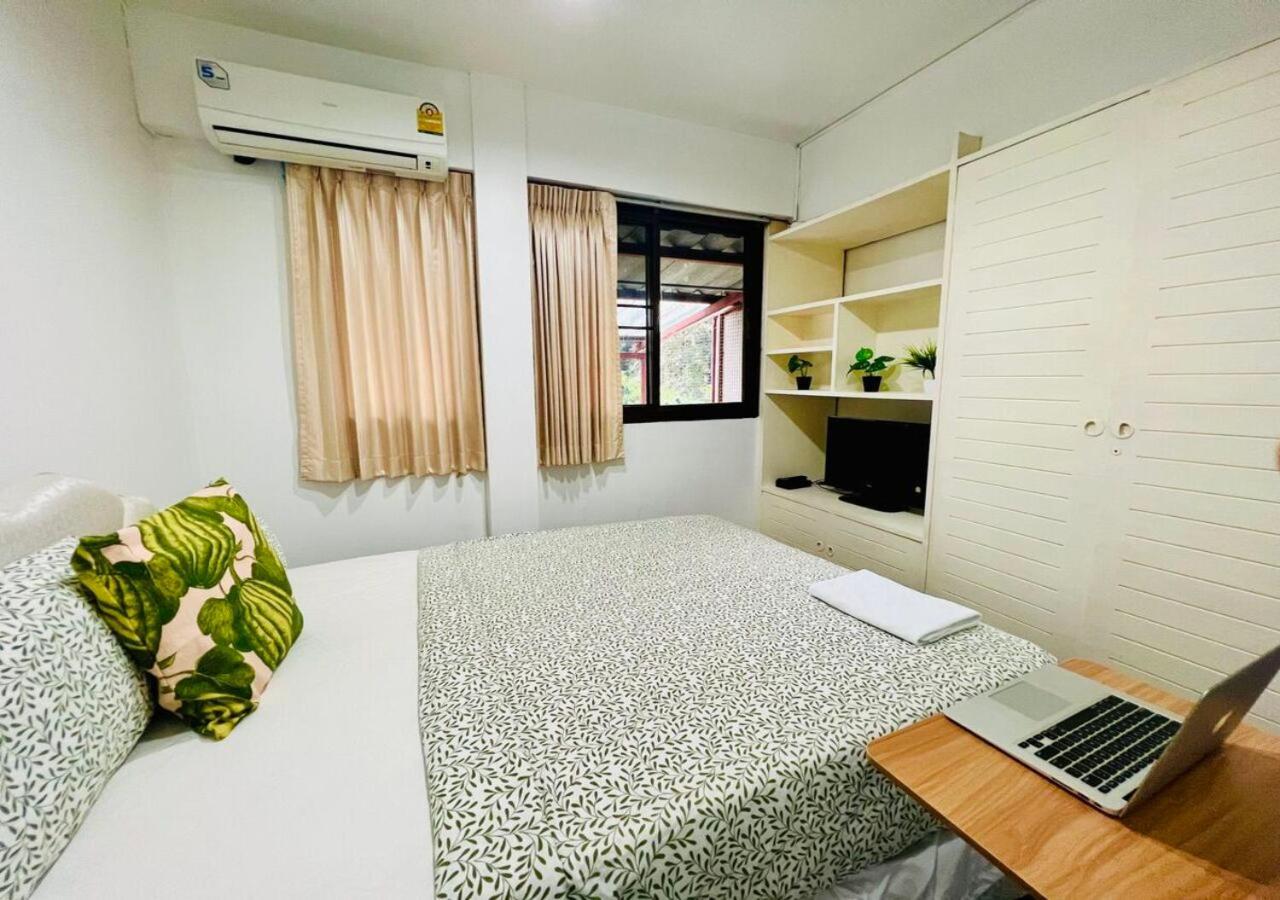 Reehouse@Soi Cowboy/Asoke Bts Hotel Bangkok Buitenkant foto